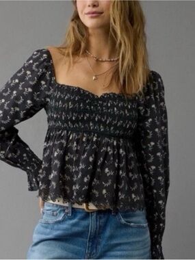 American Eagle Outfitters Black Floral Smocked Square-Neck Blouse